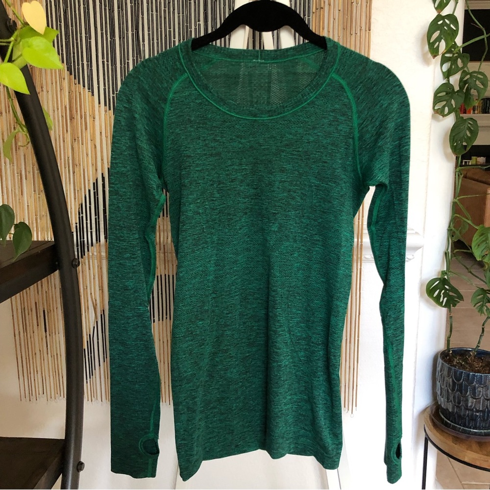 lululemon Run Swiftly Tech Long Sleeved Workout Top Jungle Green